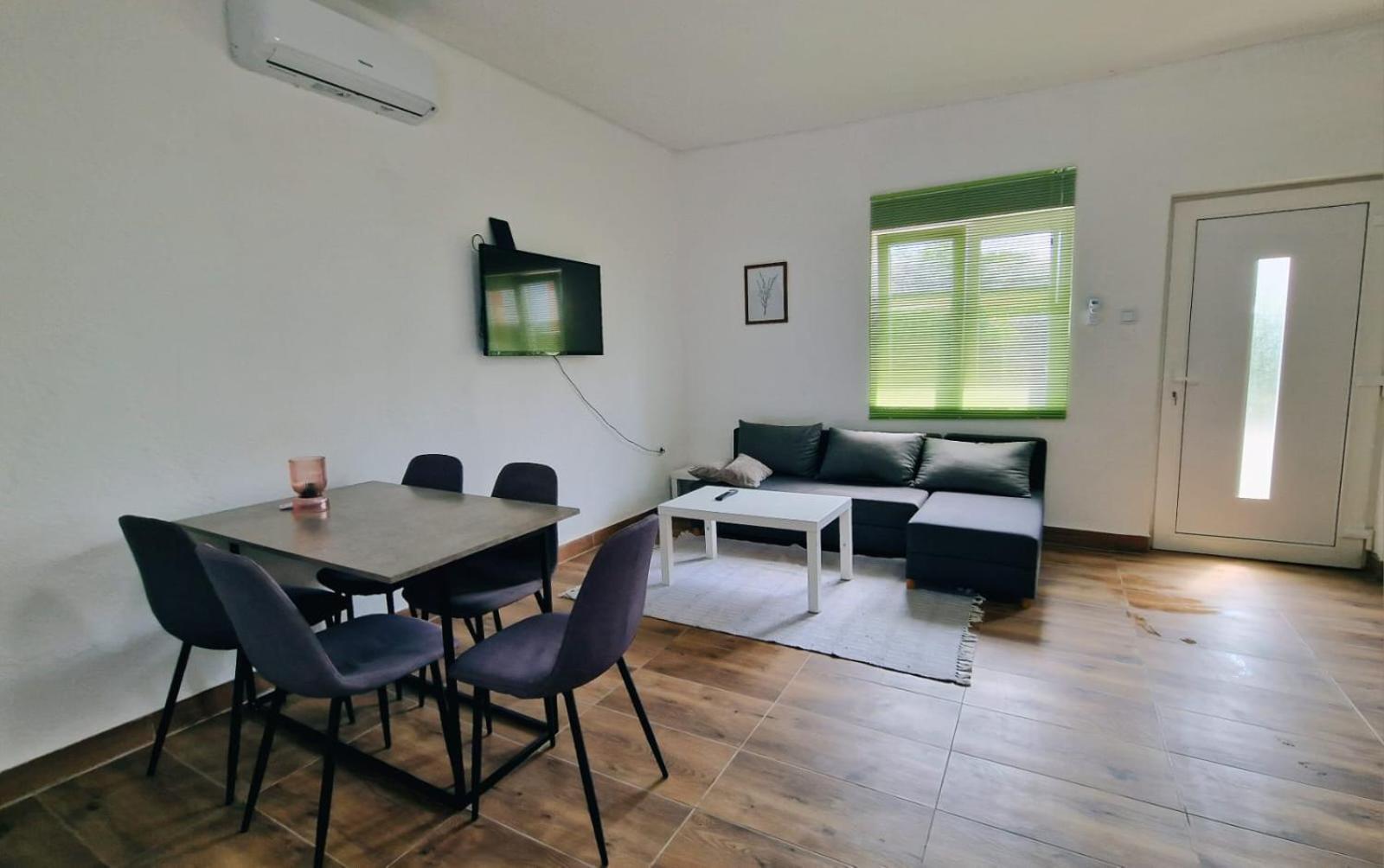 Tusilovic Apartman Lena מראה חיצוני תמונה