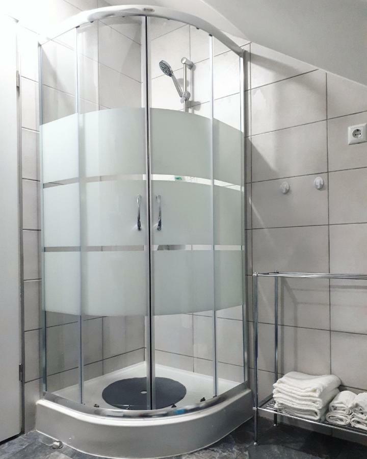 Tusilovic Apartman Lena מראה חיצוני תמונה
